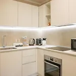 公寓 Blue Wave By Design *